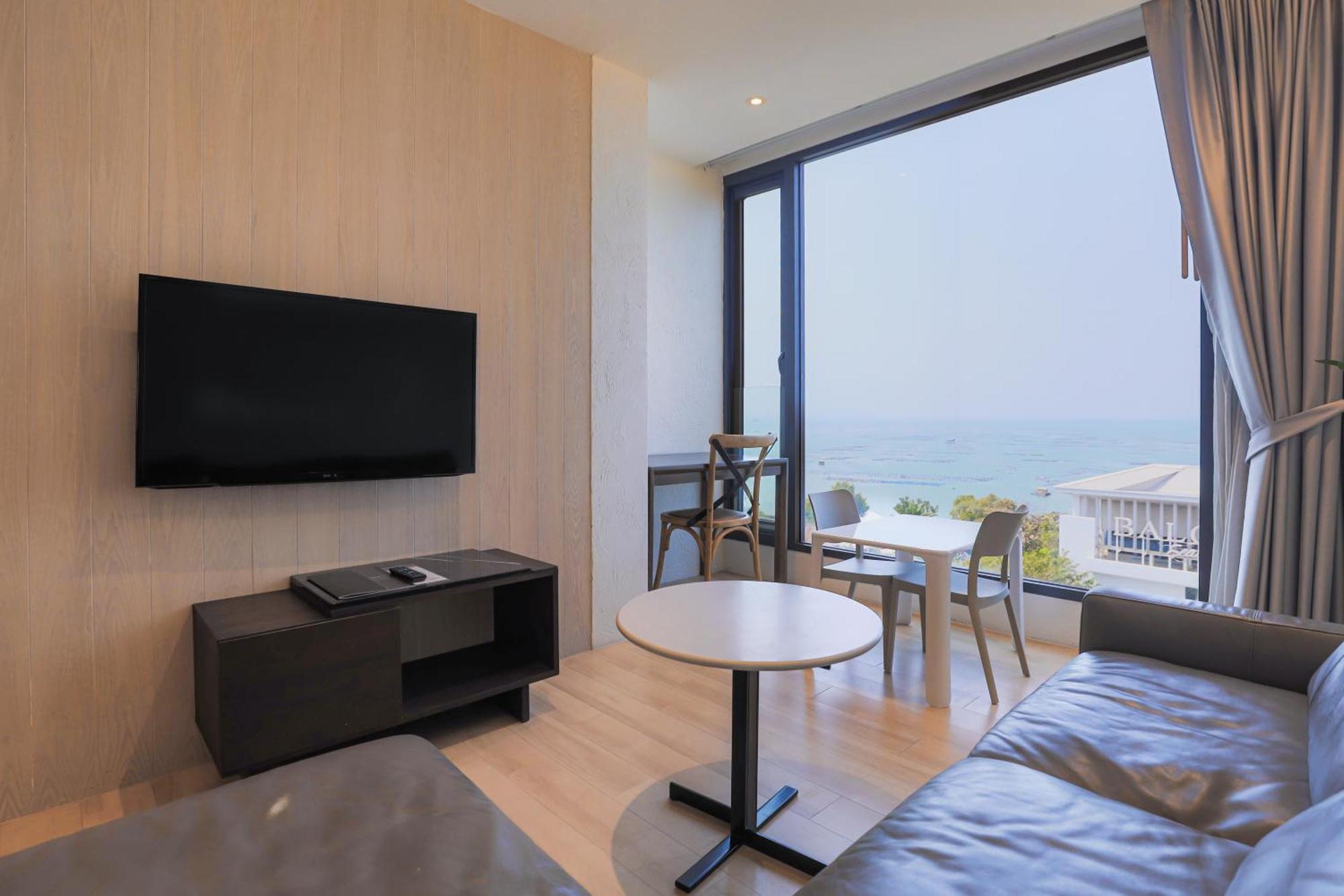 Balcony Seaside Sriracha Hotel&apartamentos con servicio Si Racha Exterior foto
